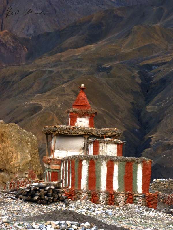 Chörte, Mustang, bei Charang