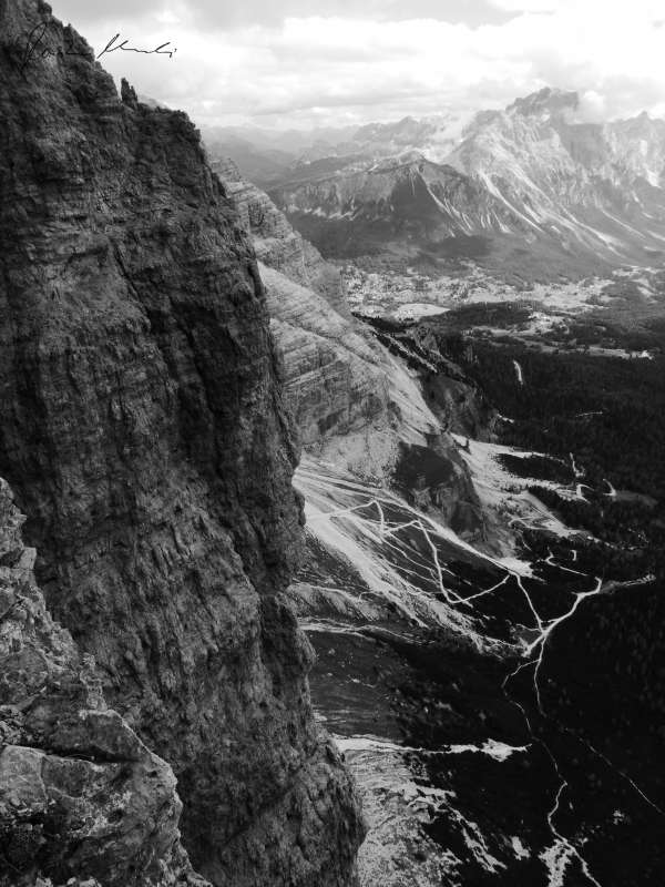 Linie 19 | Italy, Tofana di Roszes, from Dritte-Kante-Führe